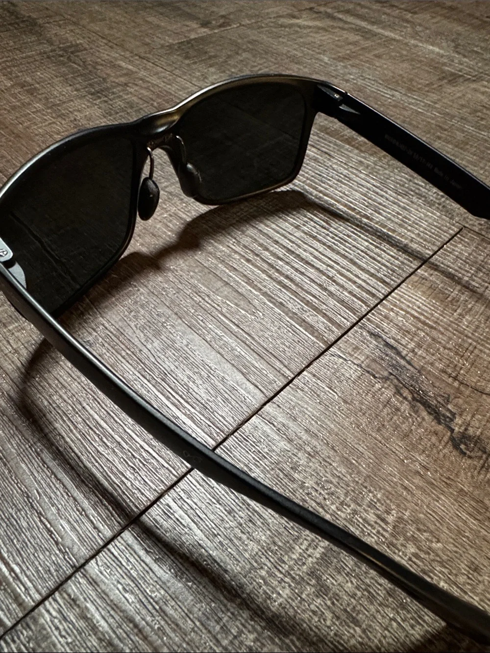 Maui Jim Red Sands Black Frame Polarized Sunglasses with Brown Case